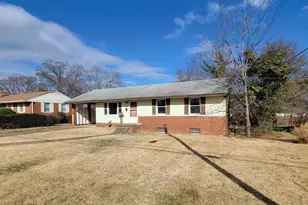 10914 Woodhaven Dr, Fairfax, VA 22030 - Photo 4