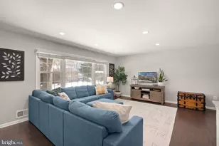 3130 Flintlock Rd, Fairfax, VA 22030 - Photo 10