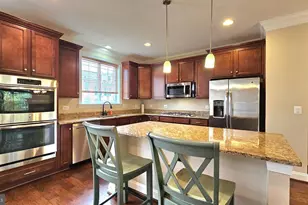 10607 School St, Fairfax, VA 22030 - Photo 4