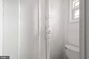 10725 Maple St, Fairfax, VA 22030 - Photo 24