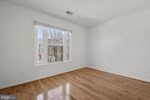 10505 Captain John Smith Ct, Fairfax, VA 22030 - Photo 22