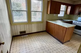 4023 Woodland Dr, Fairfax, VA 22030 - Photo 4