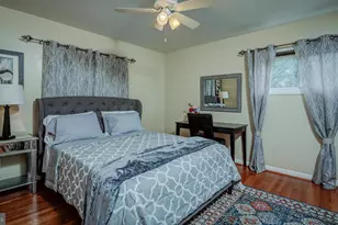 10626 Ashby Pl, Fairfax, VA 22030 - Photo 2