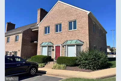 3935 University Drive, Fairfax, VA 22030 - Photo 2