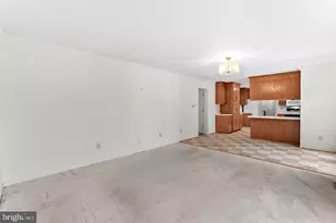 3709 Howsen Ave, Fairfax, VA 22030 - Photo 8