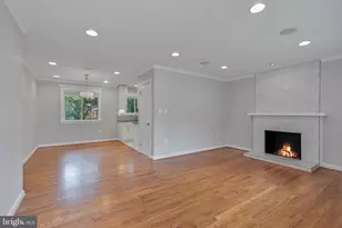 3911 Egan Dr, Fairfax, VA 22030 - Photo 4