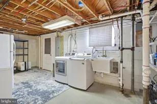 3817 Ren Rd, Fairfax, VA 22030 - Photo 32