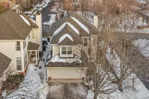 9800 Bolton Village Ct, Fairfax, VA 22032 - Photo 4