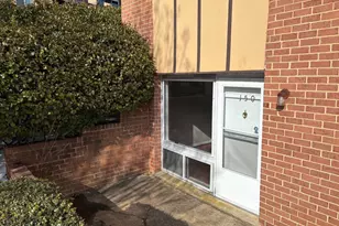 10029 Fair Woods Dr, Fairfax, VA 22030 - Photo 2