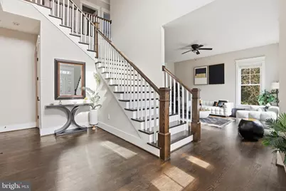 10602 Oak Place, Fairfax, VA 22030 - Photo 4