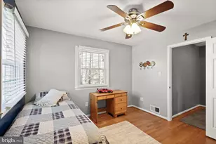 10228 Shiloh St, Fairfax, VA 22030 - Photo 32