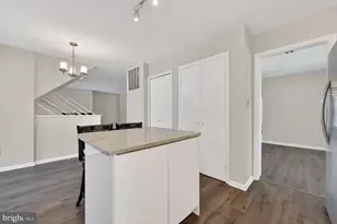 9926 Great Oaks Way, Fairfax, VA 22030 - Photo 12