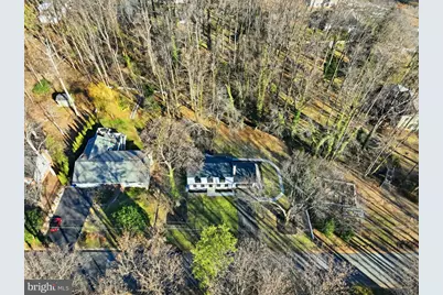 10704 Howerton Avenue, Fairfax, VA 22030 - Photo 36