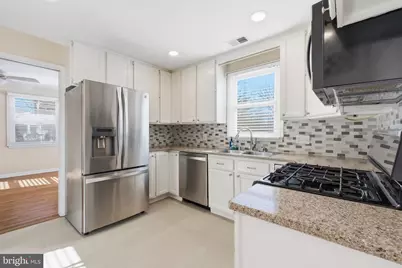 4038 Chestnut Street, Fairfax, VA 22030 - Photo 6