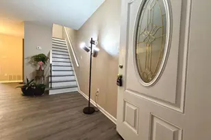 10135 Fair Woods Dr, Fairfax, VA 22030 - Photo 6