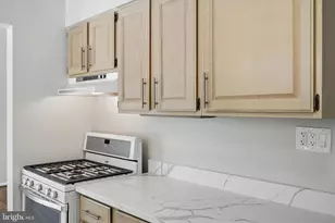 9732 St Andrews Dr, Fairfax, VA 22030 - Photo 24