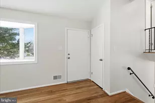 9732 St Andrews Dr, Fairfax, VA 22030 - Photo 8