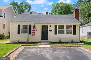 4026 Chestnut St, Fairfax, VA 22030 - Photo 1
