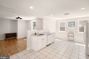 4026 Chestnut St, Fairfax, VA 22030 - Photo 12