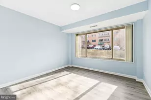 10570 Main St, Fairfax, VA 22030 - Photo 18