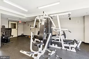 10570 Main St, Fairfax, VA 22030 - Photo 24