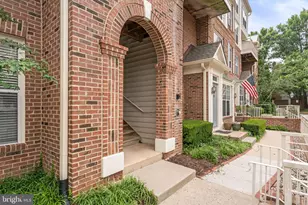 4105 Oxford Ln, Fairfax, VA 22030 - Photo 2