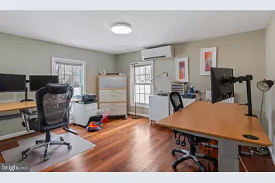 4235 Chain Bridge Road, Fairfax, VA 22030 - Photo 48