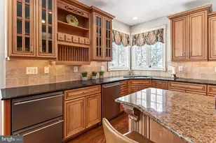 3555 Early Woodland Pl, Fairfax, VA 22031 - Photo 22