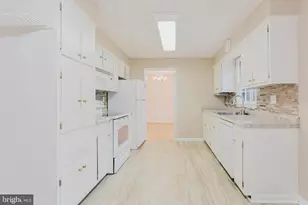 10811 Orchard St, Fairfax, VA 22030 - Photo 18