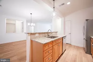 10328 Sager Ave, Fairfax, VA 22030 - Photo 4