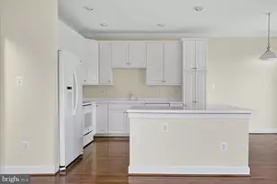 4184 Governor Yeardley Ln, Fairfax, VA 22030 - Photo 20