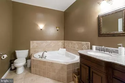 9913 Farr Drive, Fairfax, VA 22030 - Photo 10