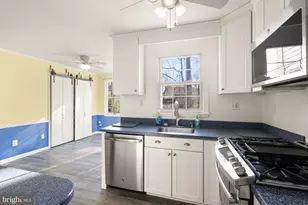 4027 Maple St, Fairfax, VA 22030 - Photo 12