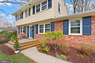 3213 Fair Woods Pkwy, Fairfax, VA 22030 - Photo 4