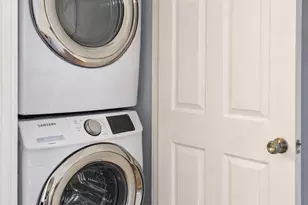 11104 Snug Haven Ln, Fairfax, VA 22030 - Photo 12