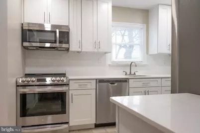 3903 Fairview Drive, Fairfax, VA 22030 - Photo 14