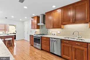 9943 Great Oaks Way, Fairfax, VA 22030 - Photo 24