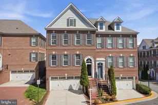 4090 Glendale Way, Fairfax, VA 22030 - Photo 2