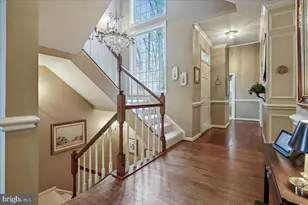 10243 Aspen Willow Dr, Fairfax, VA 22032 - Photo 2