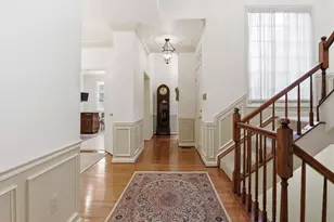 10204 Aspen Willow Dr, Fairfax, VA 22032 - Photo 4