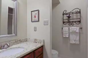 10204 Aspen Willow Dr, Fairfax, VA 22032 - Photo 36