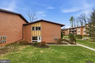 10161 Fair Woods Dr, Fairfax, VA 22030 - Photo 28