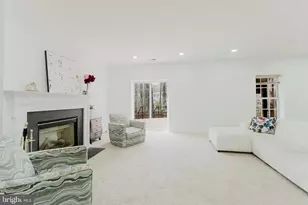 4318 Chancery Park Dr, Fairfax, VA 22030 - Photo 50