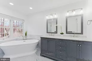 4318 Chancery Park Dr, Fairfax, VA 22030 - Photo 68