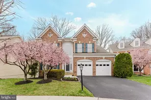 4318 Chancery Park Dr, Fairfax, VA 22030 - Photo 14