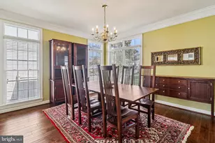 10089 McCarty Crest Ct, Fairfax, VA 22030 - Photo 22