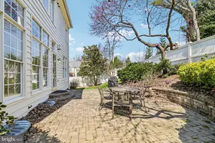 10089 McCarty Crest Ct, Fairfax, VA 22030 - Photo 52