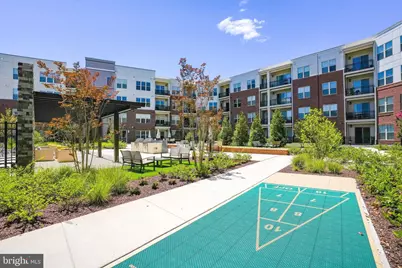 Fairgrounds #125, Fairfax, VA 22030 - Photo 42