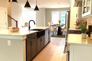 10590 Red Oak St, Fairfax, VA 22030 - Photo 8