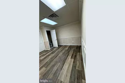 4160 Chain Bridge Road, Fairfax, VA 22030 - Photo 4